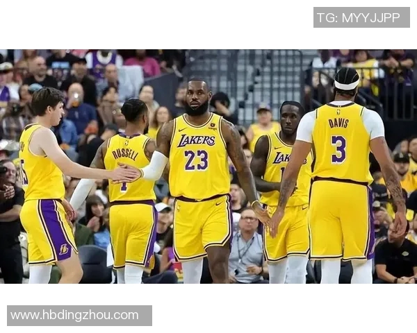 詹姆斯再展王者风范湖人加时逆转勇士成功晋级季后赛