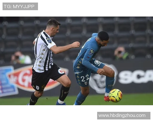 登博思与海尔蒙特的激烈对决揭示了足球战术与团队合作的重要性