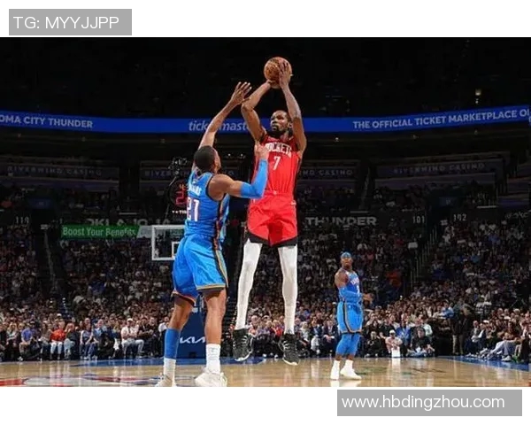 火箭队与雷霆队激烈对决精彩比赛视频回顾与分析