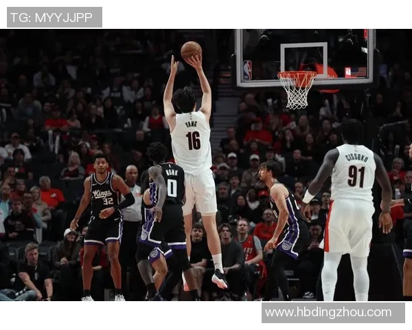 勇士与开拓者激战四月二十日季后赛精彩回顾与分析