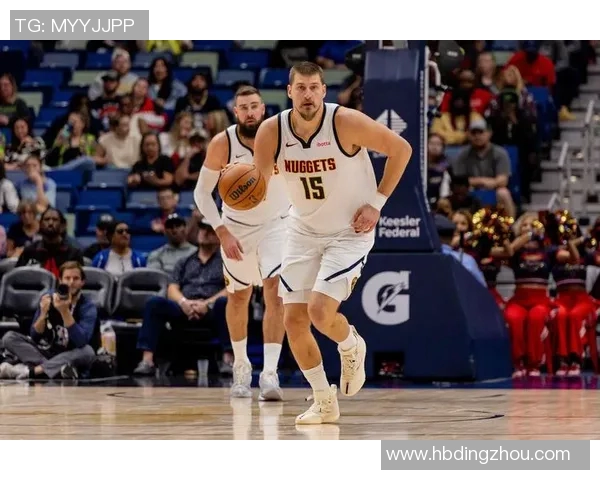 勇士与老鹰激战NBA17赛季巅峰对决精彩回顾与分析